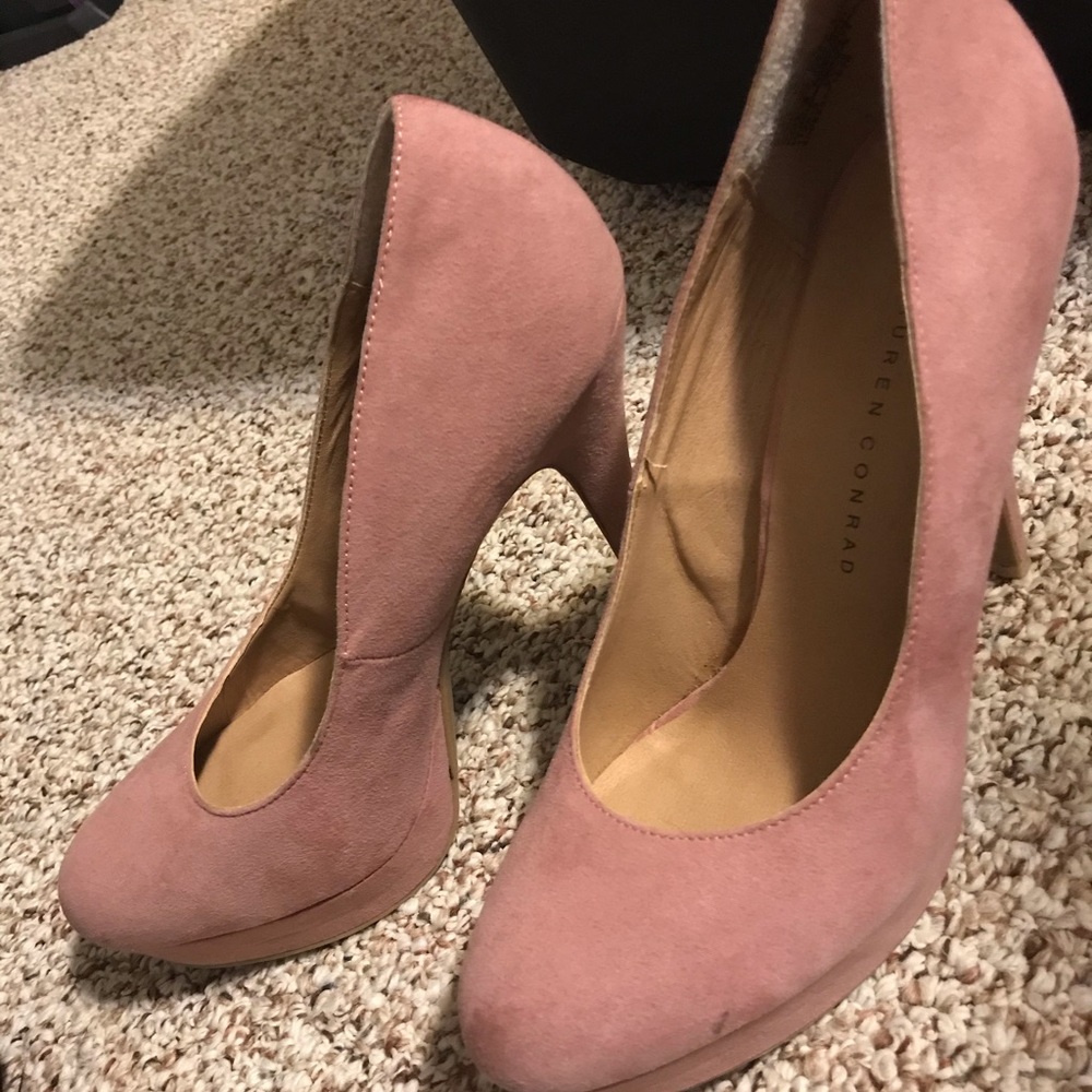 Platform Heels - Picture 2 of 7